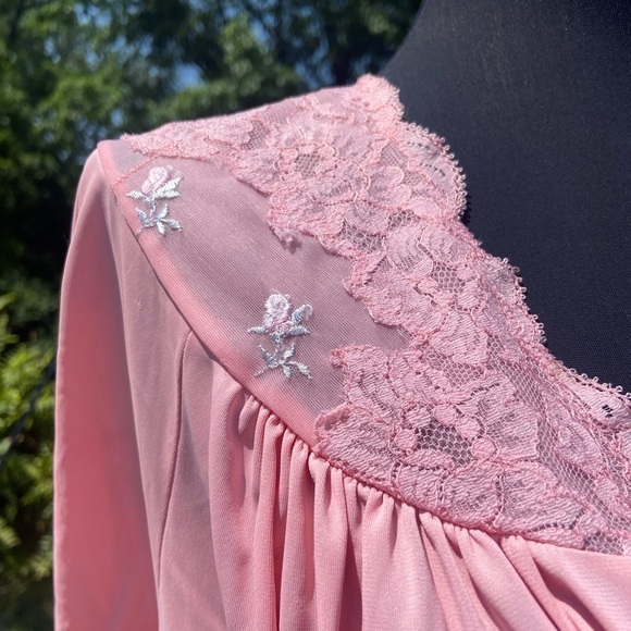 Vintage Pink Peignoir by Shadow Line - Picture 2 of 8